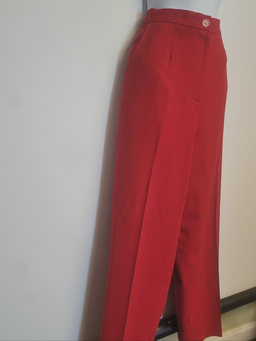 Vintage 1980's Lily & Taylor Red 100% Wool Leg Trousers Size 12 Made In The USA - Picture 5 of 8